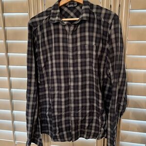 Men's Arc'teryx collared shirt with snaps as buttons. Size Large